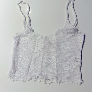 WHITE LACE CROP TOP